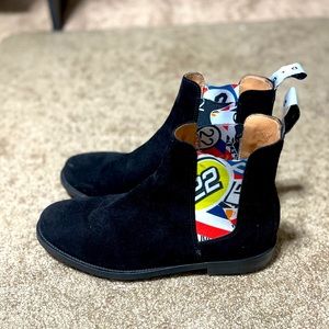 Duke Dexter Race Car Theme Chelsea Boots.   Size: 10
